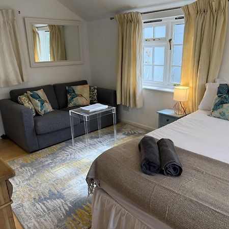 Private Entry Guesthouse Hideaway Hordle Eksteriør bilde